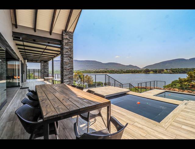7 BEDROOM HOUSE SOLD IN THE COVES